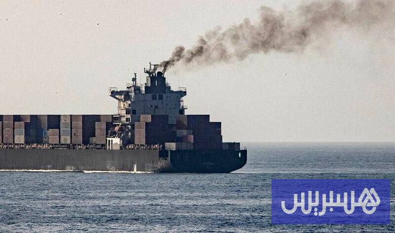 الحرب 16 سفينة إيرانية تتعرض لهجوم في هرمز