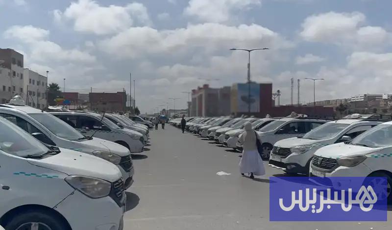 سيارات الأجرة 15 فوضى