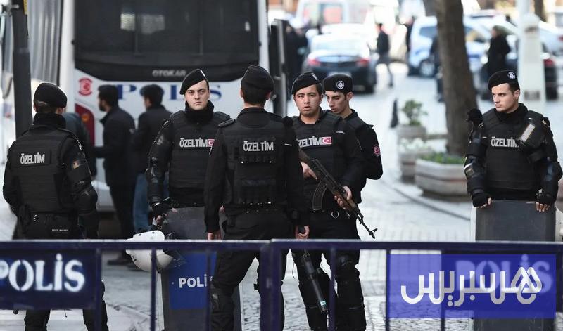 احتيال بمليارات الليرات .. مغربيان ضمن موقوفي شبكة مرتبطة بإسرائيل احتيال بمليارات الليرات .. مغربيان ضمن موقوفي شبكة مرتبطة بإسرائيل