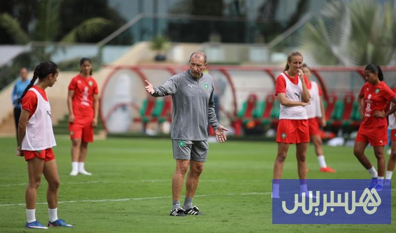 مدرب “اللبؤات”: يجب مواصلة التطور مدرب “اللبؤات”: يجب مواصلة التطور
