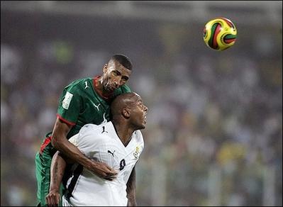 إخفاق المنتخب يصل إلى البرلمان