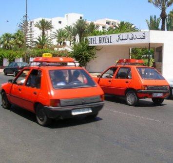 عصابات تستغل سيارات الأجرة لنهب المواطنين بأكادير