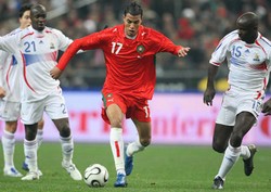 المنتخب الوطني يطير إلى ياوندي من دون الشماخ