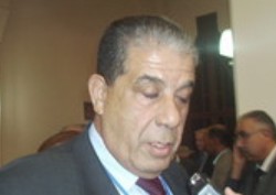 عمدة مراكش يصوت لصالح الهمة