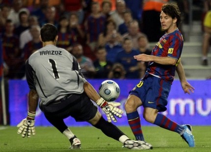 ميسي يقود برشلونة لإحراز كأس السوبر الاسبانية