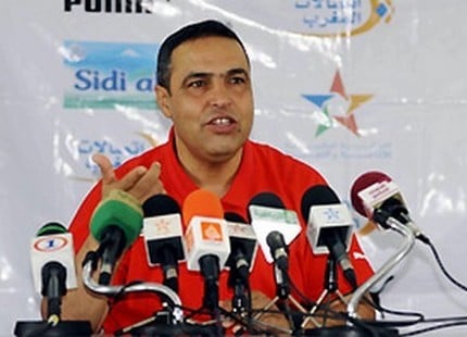 مستودع يستضيف مومن