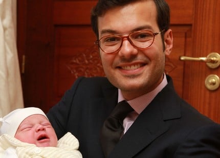 الأمير مولاي إسماعيل وعقيلته يرزقان بمولود ذكر