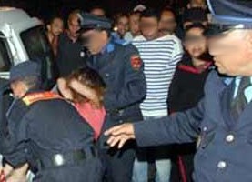 اعتقال شابة عارية بالبيضاء لإجبار أهلها على إفراغ الدار