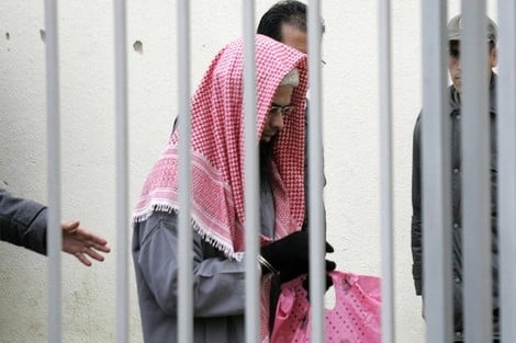 معتقلون سلفيّون يعلنون التوبة من التطرّف وينتظرون العفو الملكي