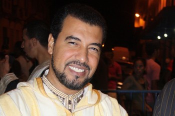كيف اعتزل الشاب جدوان؟