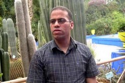 الشاعر عبد الرحيم الخصار، عاشق الكلمات الحالم بدوام نعمة الأدب
