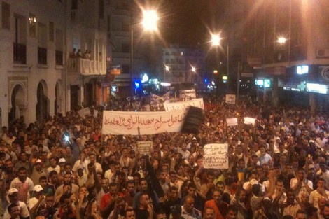 مسيرة 20 فبراير بطنجة تشهر الورقة الصفراء في وجه "المخزن"