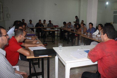 سياسيو طنجة يستشرفون مستقبل 20 فبراير ويدعون لجبهة موحدة