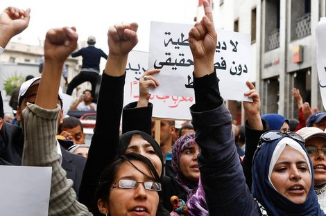 صحف الثلاثاء: لماذا نزلت العدل والإحسان من سفينة 20 فبراير؟