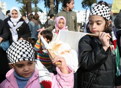 مغاربة يخلدون الذكرى الثالثة لمحرقة غزة
