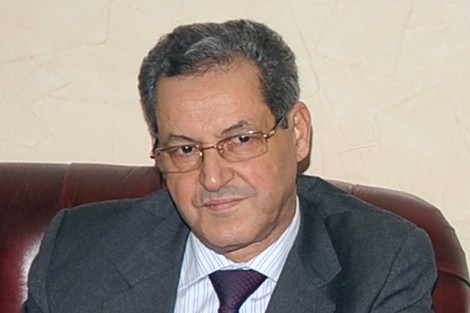 امحند العنصر رجل السياسة المحنك والشخصية المتمسكة بالجذور