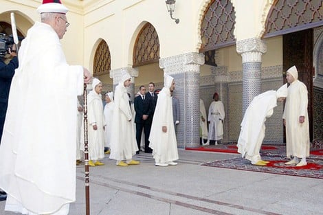 الفزازي: طقوس الولاء قديمة تحفظ الهالة والمهابة للسلطان