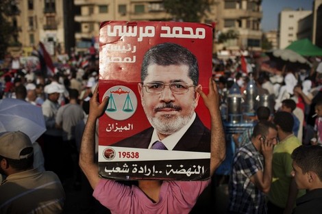 بنكيران يهنئ مُرسي عبر "هسبريس" ويدعوه لإقامة العدل بين الناس