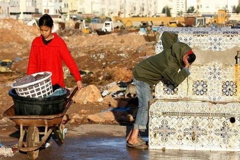 إسلاميون ويساريون يحملون النظام السياسي "إعاقة تنمية البلاد"