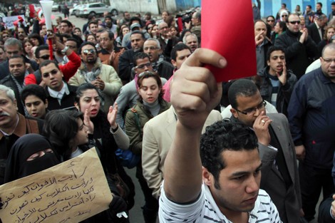 الرئاسة المصرية تتوعد بالصرامة ضد أحداث العنف