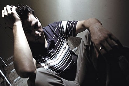 "بْرْشِيد إِيسْطِّي.." واقع مؤسسات الطبّ النفسي يدفع للجنون