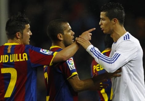 لقاء الكْلاَسِيكُو: ريال مدريد تهزم البارصا.. على تْوِيتْر