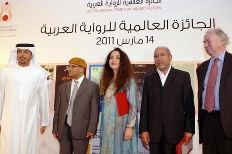 بوسريف: الجوائز العربية منحازة .. والأدباء المغاربة أرانب سباق