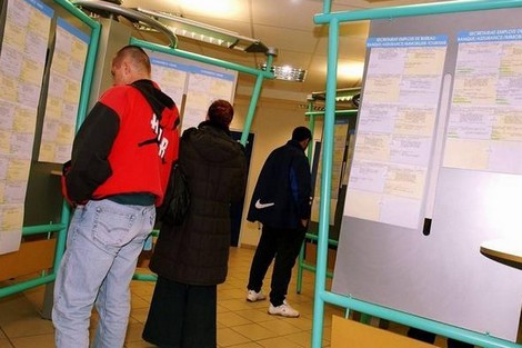 "الأسماء المغاربيَّة" تعيق حامليها لدى البحث عن عمل بفرنسا