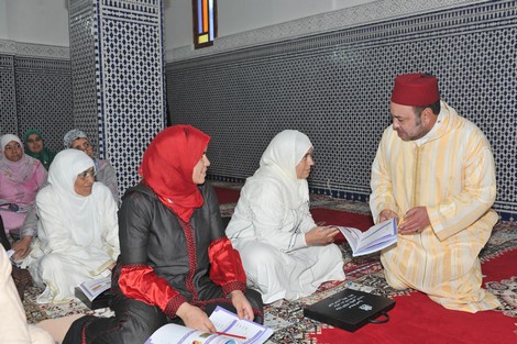 ظهير ملكي ينظم محو الأمية في المساجد