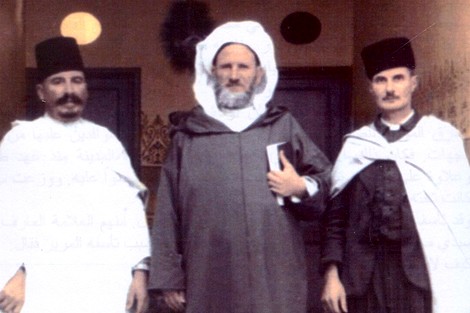 حين أمّ سُكيرج رفقة السلطان أول "جُمعة" بمسجد باريس الكبير