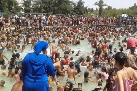 قلة المسابح تقض مضجع شباب ورزازات