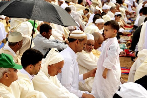 إيقاع العيد بطانطان.. احتفاليّة وتقرّب إلى الله وإكثار من البِرّ