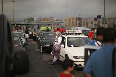 التفرقة وإهمال السياسة .. أهم سمات الجالية المغربية باسبانيا