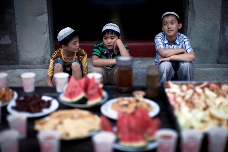 رمضان مسلمي الصين .. طاعات وعبادات وأجواء بدون حريرة