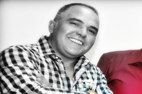 الفنان المغربي محمد بوشناق في ذمة الله
