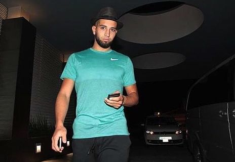 المغربي تيغدويني ينال إشادات جمهور مالقا