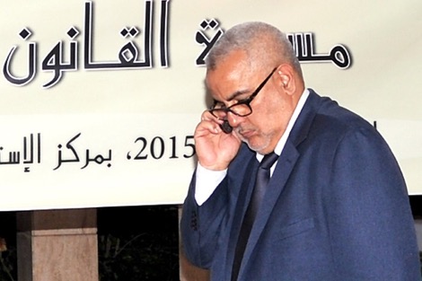 فرض إتاوة على استغلال شركات الاتصالات لأملاك الدولة