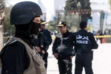 السلطات التونسية تفكك خلية تكفيرية وسط البلاد