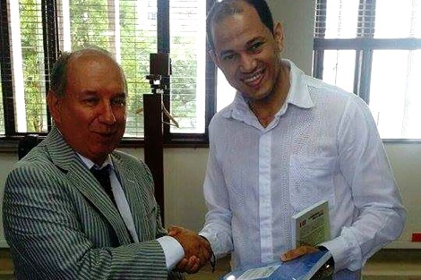 مغربي يدير قسما بجامعة باراغواي المركزية