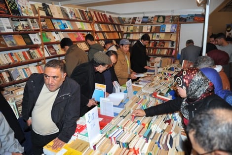 ثلاثة ملايين نسخة ورقية تنتظر زوار معرض الكتاب بالدار البيضاء