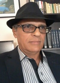 الأميــــة بيـــن الجهـــل والمعرفـــة
