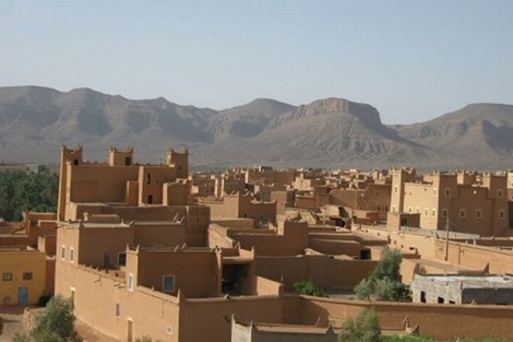 "النقوب" .. قصبات تتحدّى الزمن وانتظارات تؤرق الساكنة