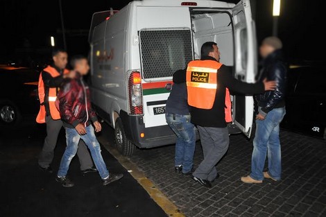 أمن طنجة يوقف متورّطين في تنفيذ سرقات بالعنف