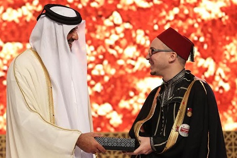 أمير دولة قطر يكرّم طالبا مغربيا بهدية تقديرية
