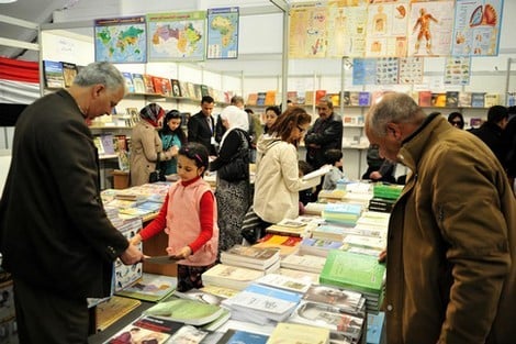 "مهرجان القصر الكبير للكتاب" يتحدى انحسار عشاق القراءة