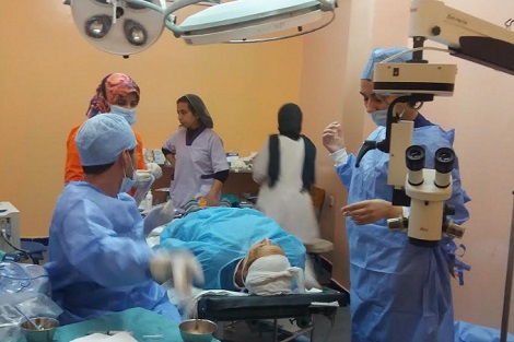 حملة طبية تعتني بصحة المئات بالقصر الكبير