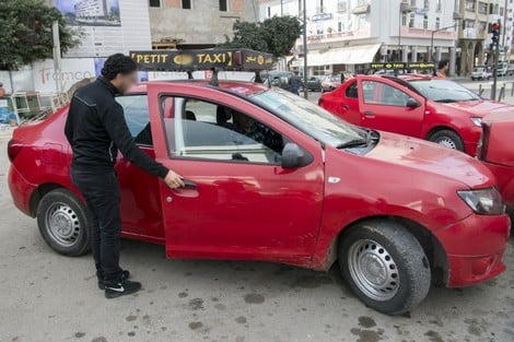 "نظام المأذونيات" يُفيض كأس مهنيي سيارات الأجرة بالبيضاء