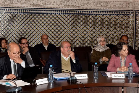 عقار يدعو إلى "حذف" نصوص دينية من الكتب المدرسية بالعربية