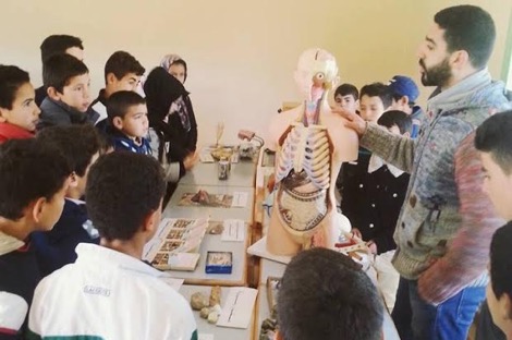 مختبر متنقل يقرب تجارب علميّة من تلاميذ وزان