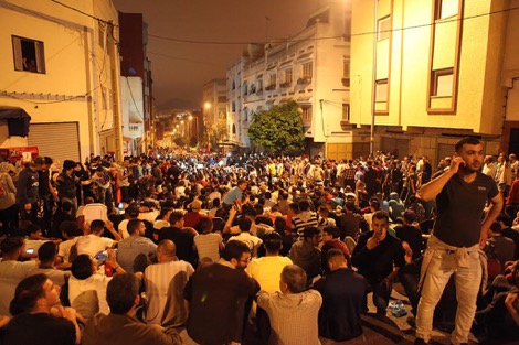 نشطاء الحسيمة يهددون بالتصعيد ويتمسّكون بـ"سلمية الحراك"